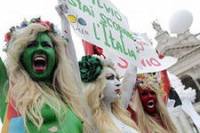 Бельгийские и украинские FEMEN окончательно разругались